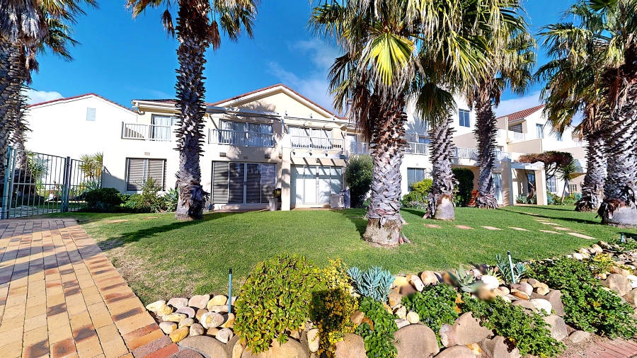 2 Bedroom Property for Sale in Harbour Island Western Cape